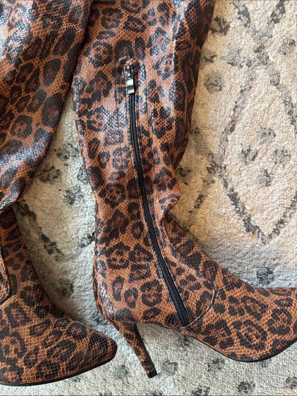 Leopard Print Womens Knee-High Stiletto Boots - Brown